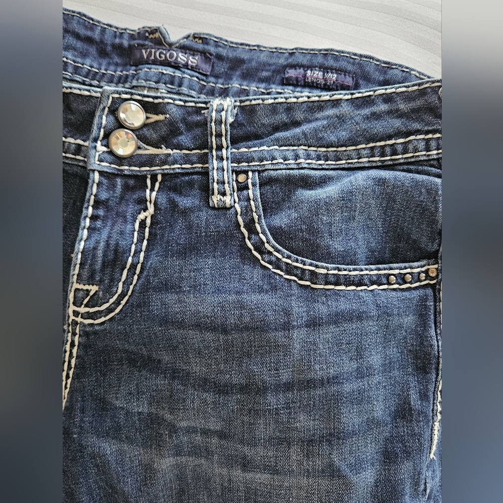 EUC VIGOSS EMBELLISHED CROPPED JEANS